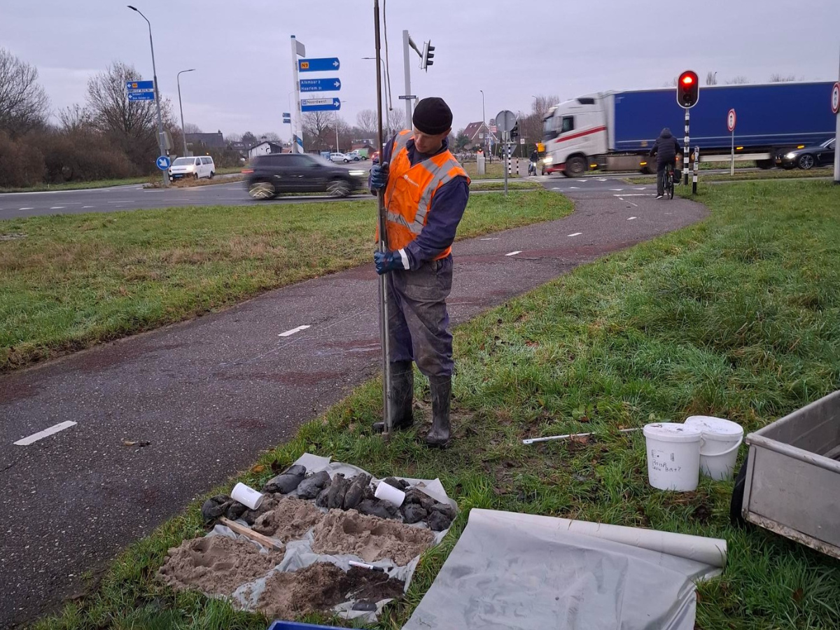 Verkennend bodemonderzoek N9 foto 4