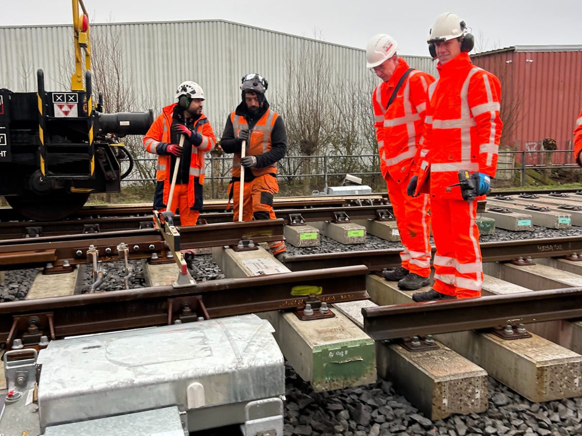 Maatvoering aan het spoor