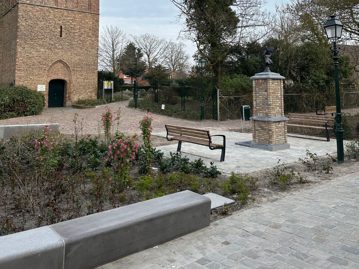 Kerkplein Castricum 3