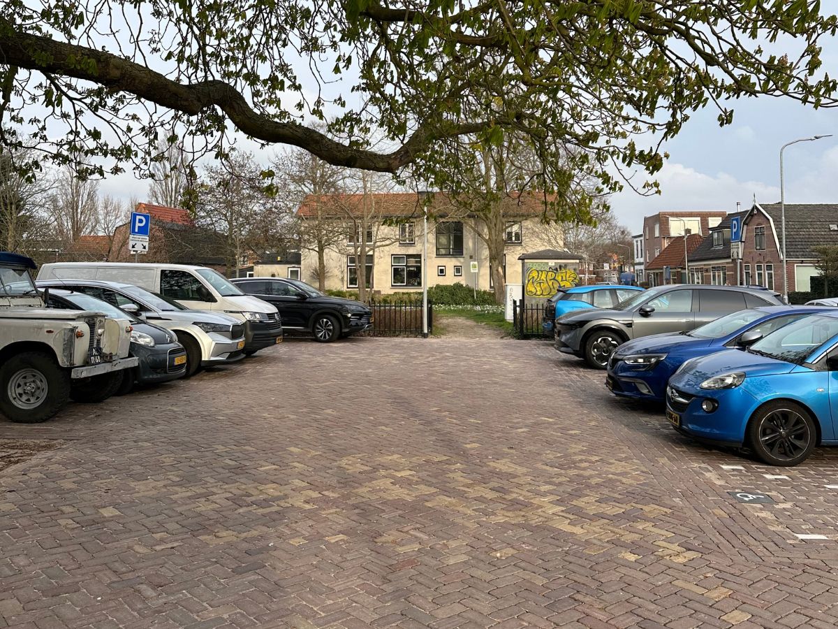 Kerkplein Castricum 24