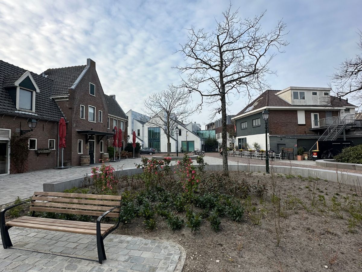 Kerkplein Castricum 8