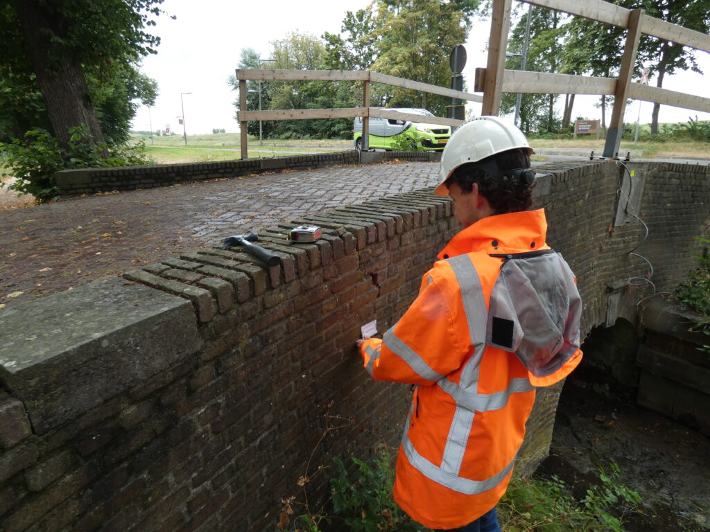 Inspectie monumentale bruggen Buitenplaats De Tempel 2